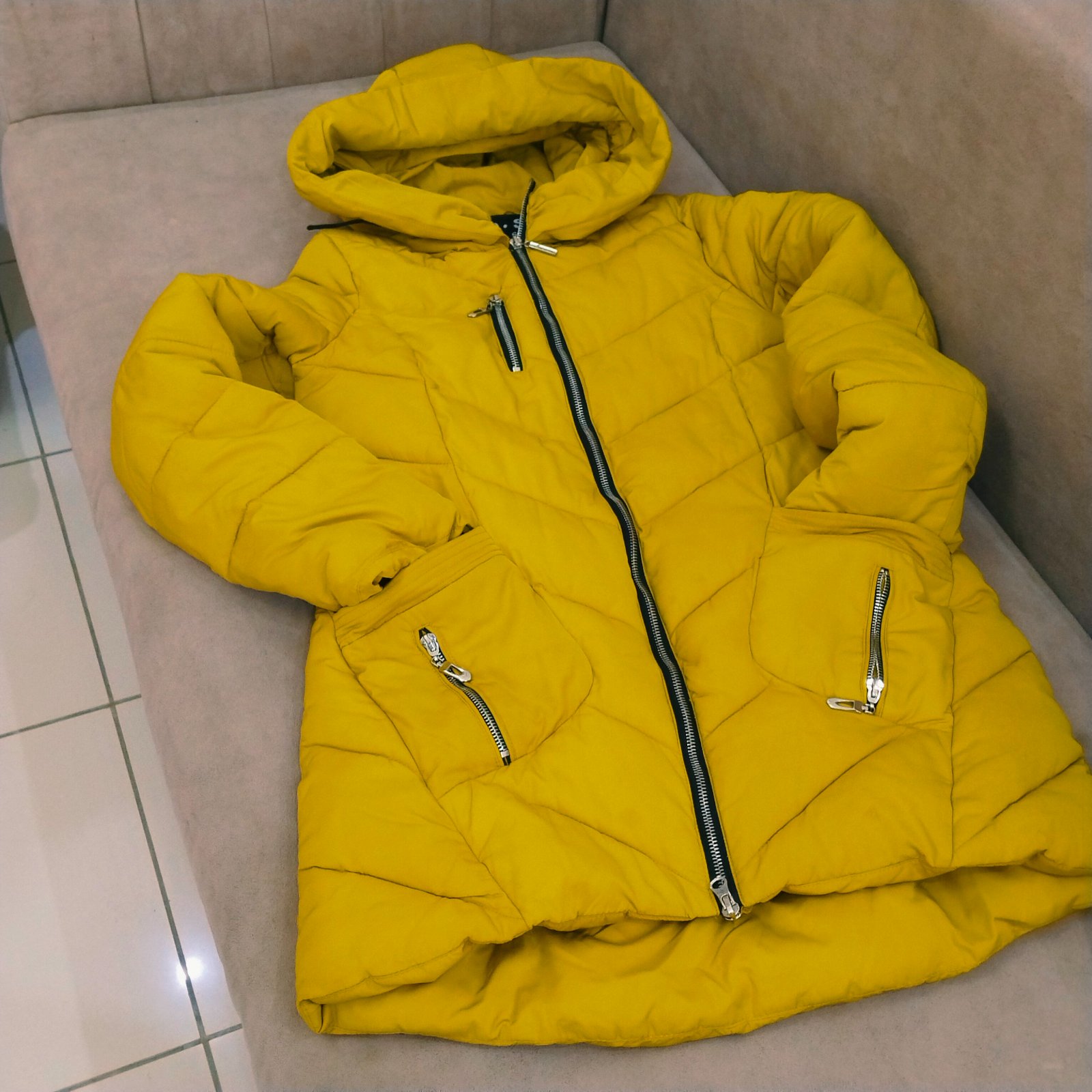 Doudoune imperméable dafdoufa très très jolie en face w malboussa 
