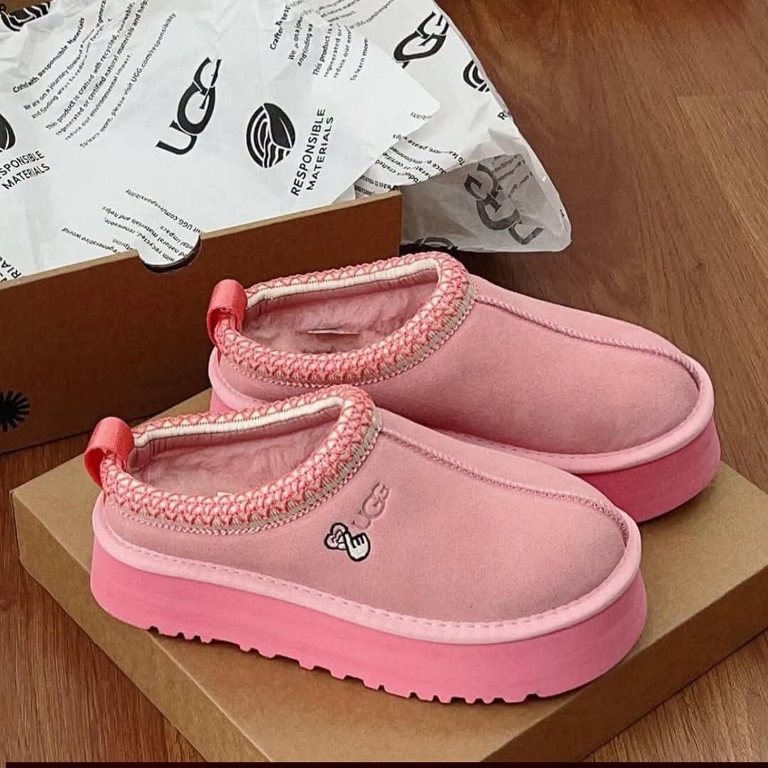 Ugg tazman made in Italy les pointures ( 36 37 38 39 40) 