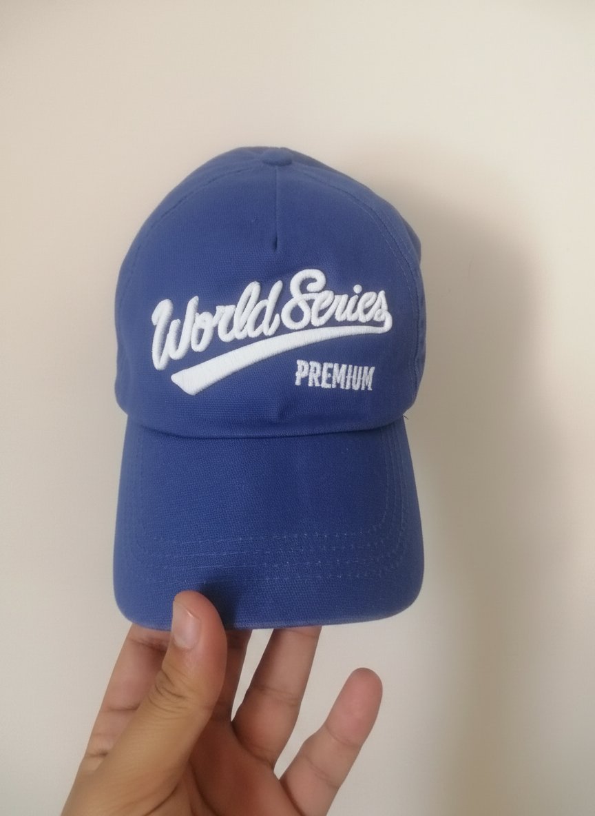 Casquette  jamais porté BERSHKA taille unique 