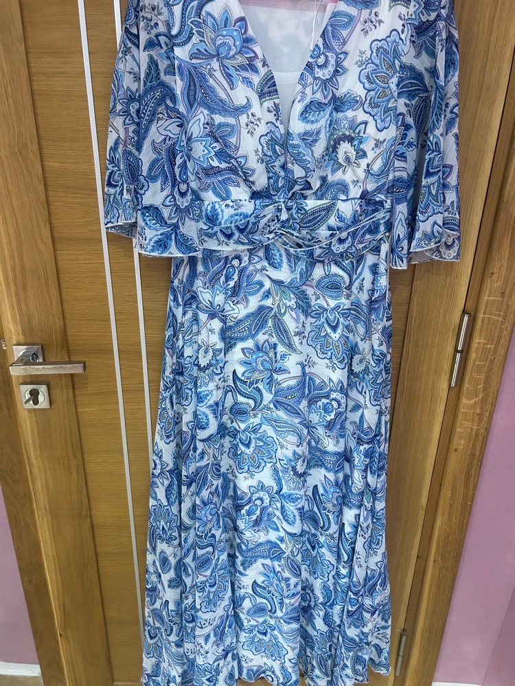Robe imprimée bleu et blanc😍😍
