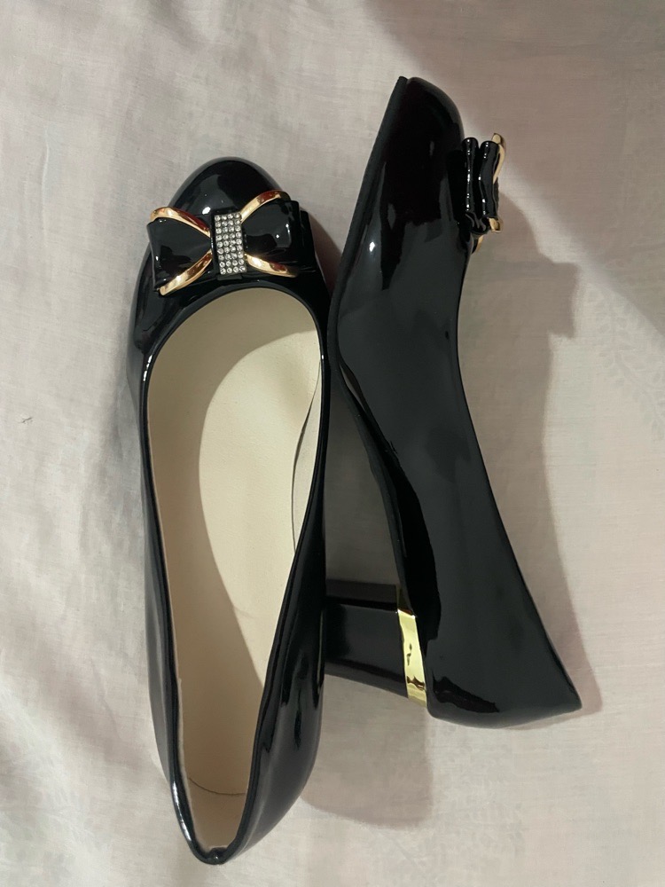 Escarpins noirs en vernis