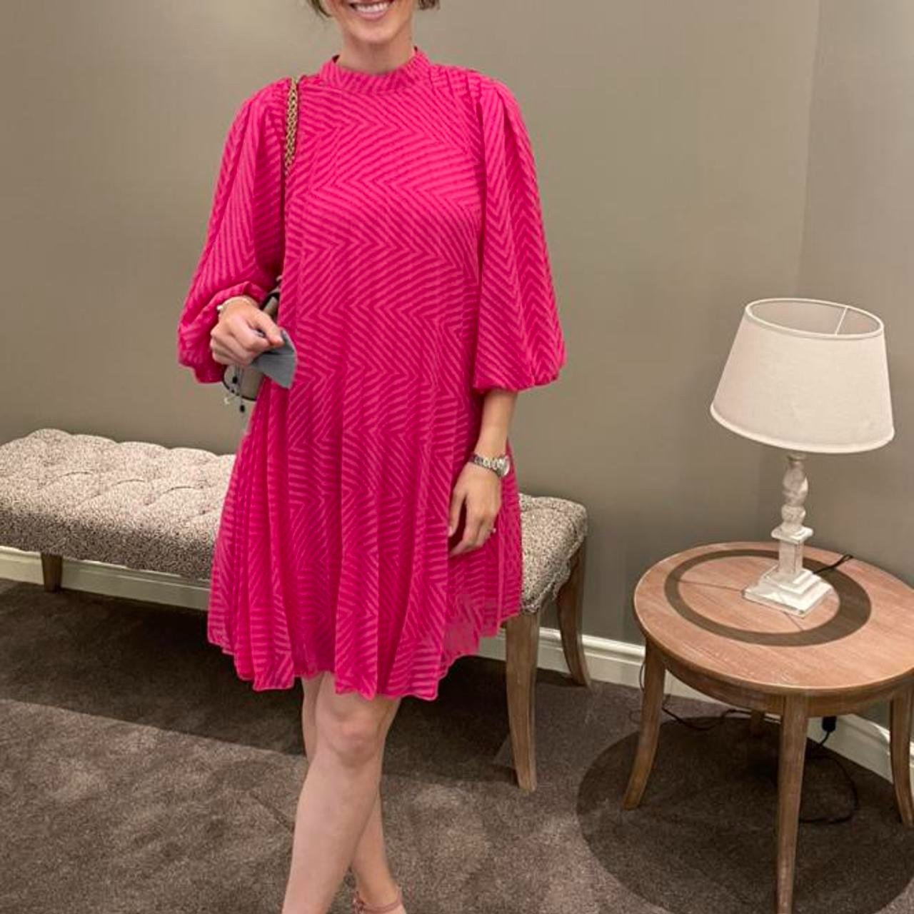 Robe courte rose fuchsia