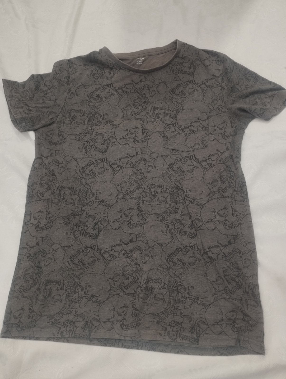 T-shirt boy