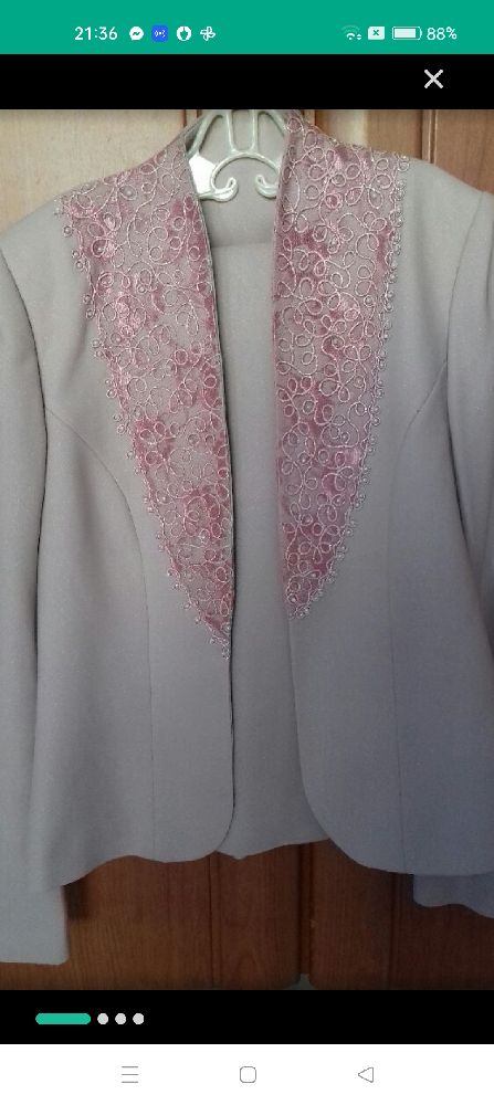 Ensemble trés classe (veste+jupe) importéTR
