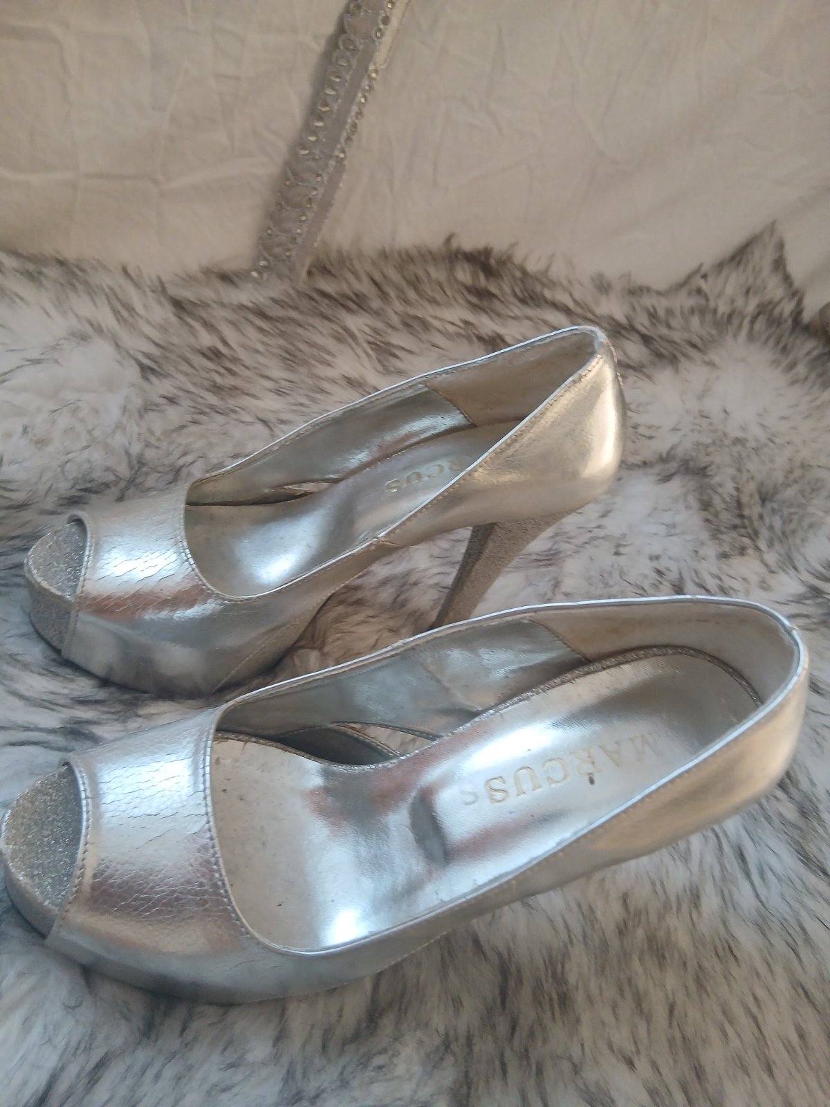 Chaussures à talons hauts argentées - Marcus (Peep toe)
