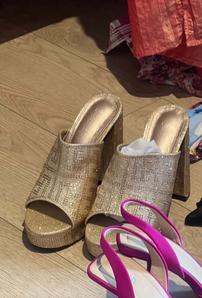 ✨ Mules plateforme dorées – Beligh Shoes