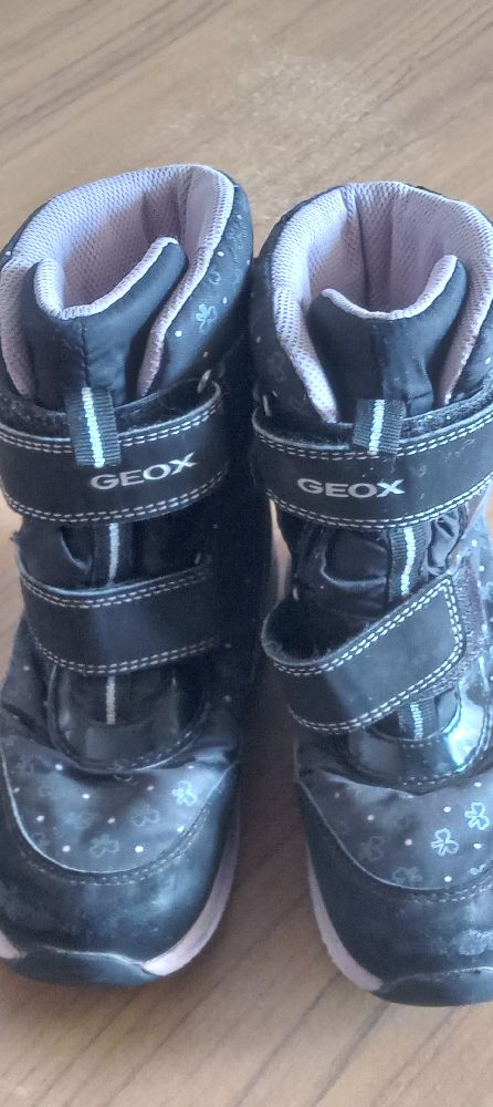 snaker fillette Geox pointure 30