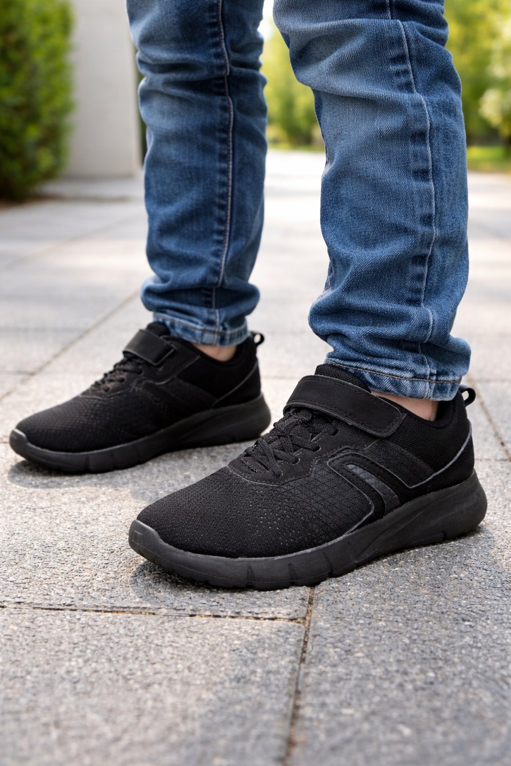 Baskets noir Decathlon 37