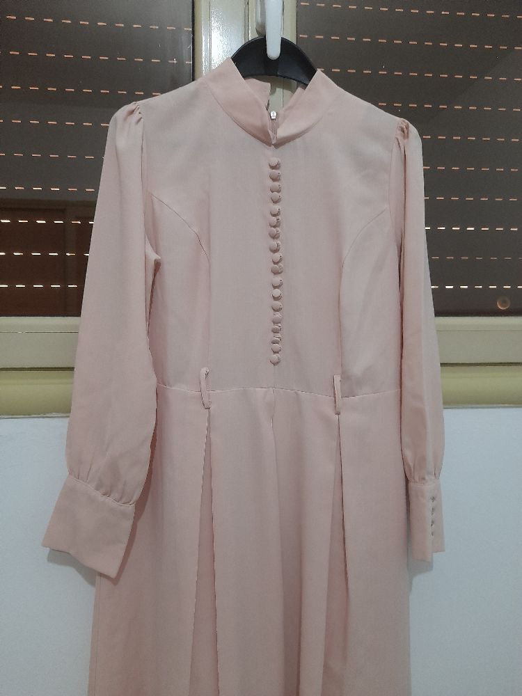 Robe rose poudré 