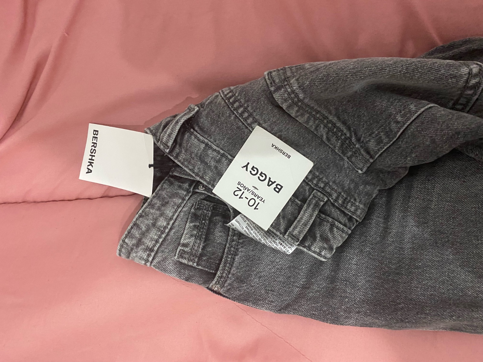 Pantalon neuf bershka viral avec etiquette
