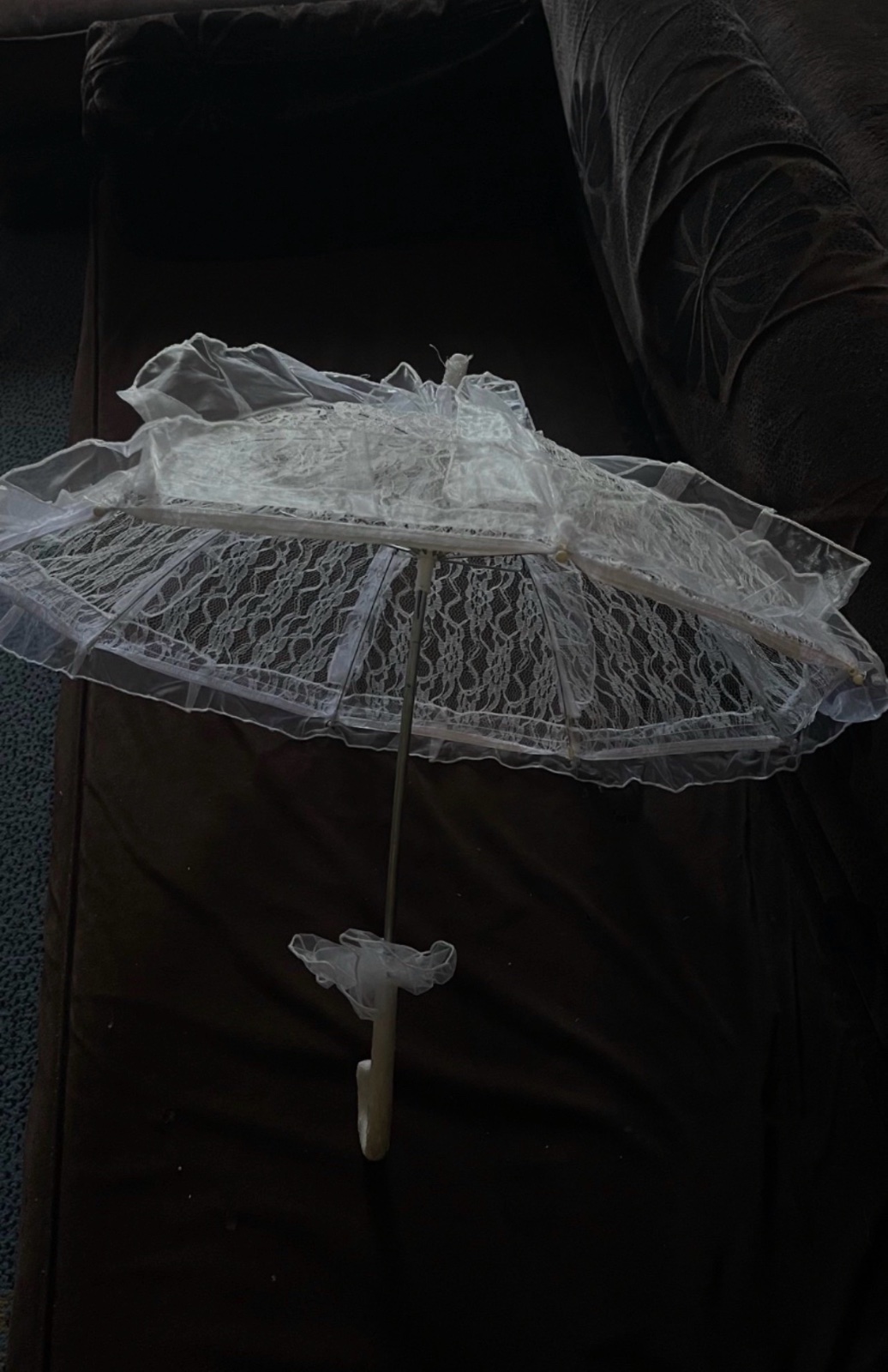 Parapluie dentelle de mariage non utulisée
