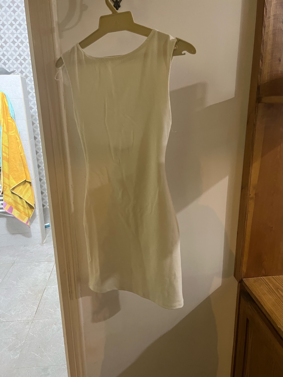 Robe bershka avec etiquette