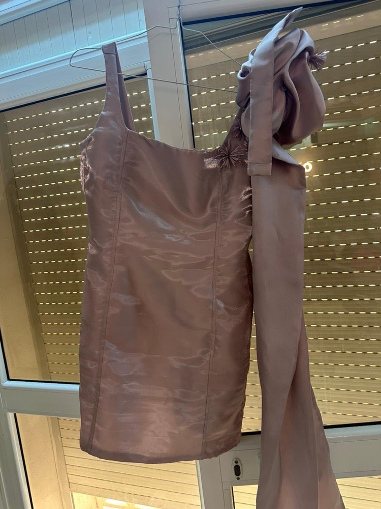 Robe soire tres jolie 
